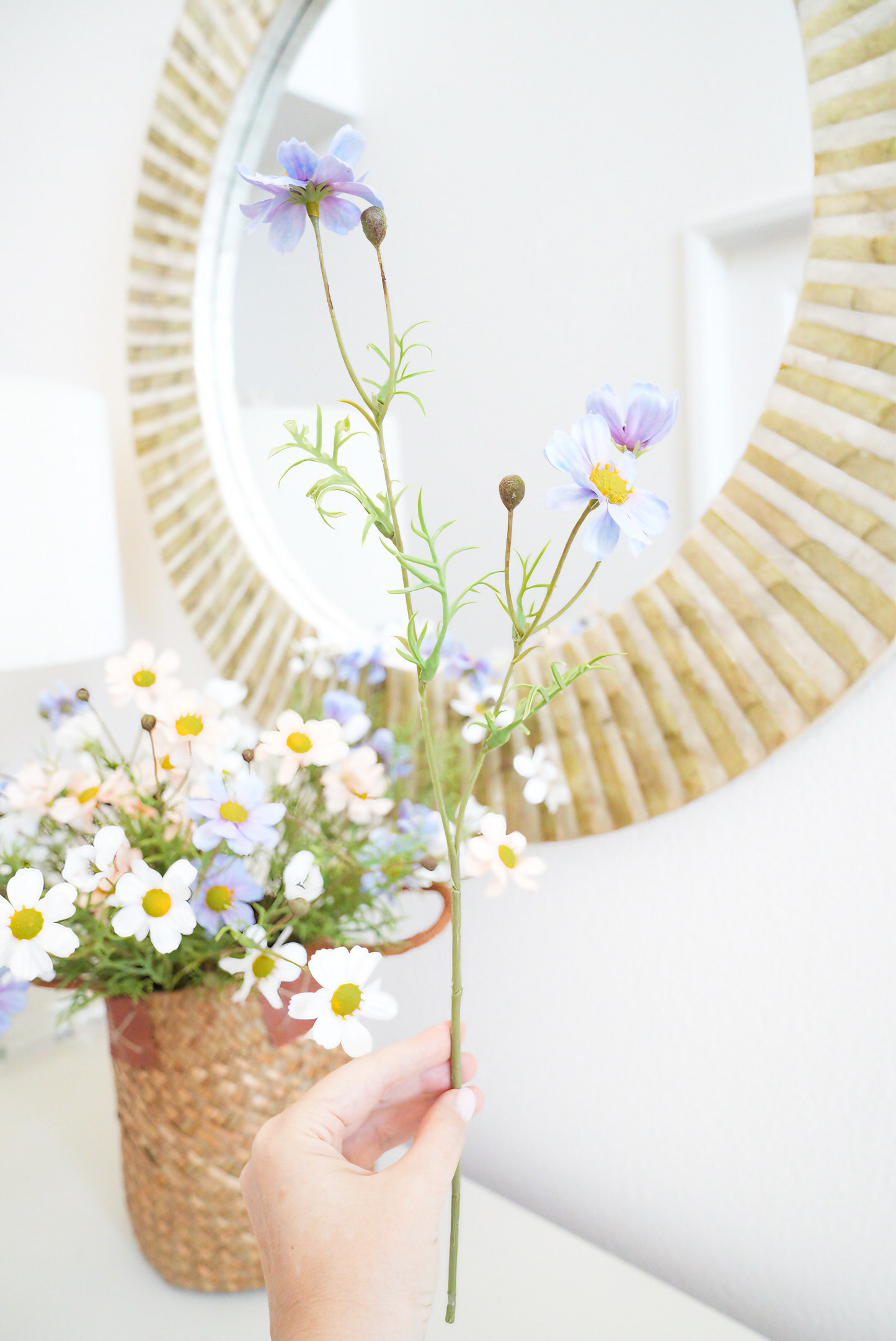 Daisy Artificial Flowers | Artificial Flowers Arrangement In The Gold Vase