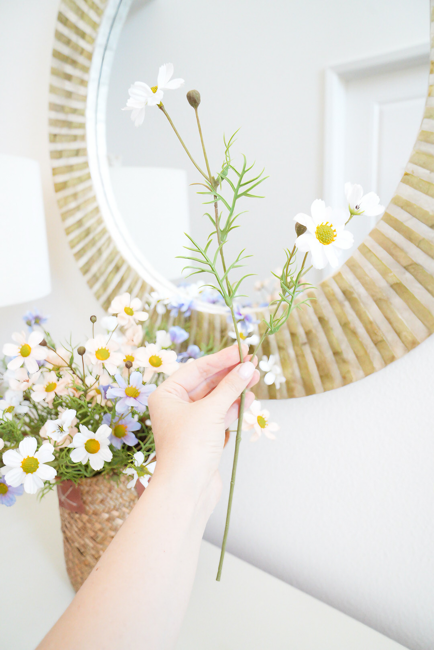 Daisy Artificial Flowers | Artificial Flowers Arrangement In The Gold Vase